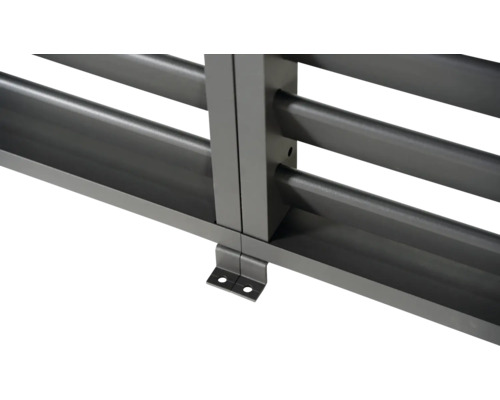 Detailopname van een metalen stellingsysteem
