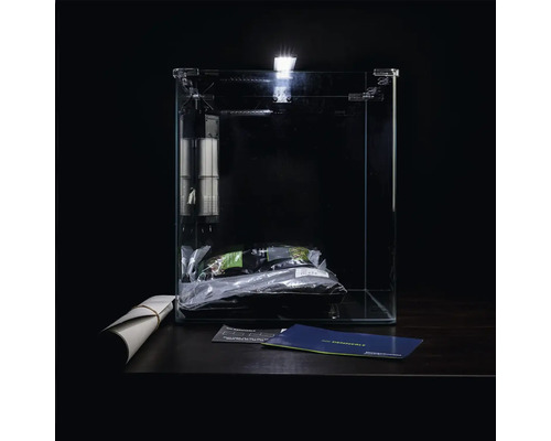 Aquarium met filter, lamp, bodembedekking en brochure