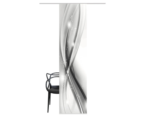 Schuifgordijn met abstract patroon en stoel