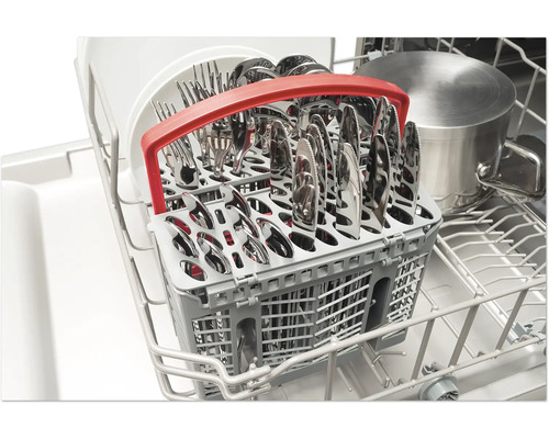 Vaatwasser met bestekmand en kookpan