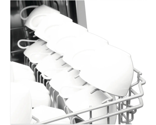 Vaatwasser bovenkorf met kopjes