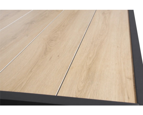 Terrasplanken met houtlook en zwart frame