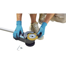 Draadboraalkop voor Gardena accu-voegkrabber in gebruik