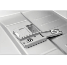 Detail van een vaatwasser met open reinigingsmiddel compartiment