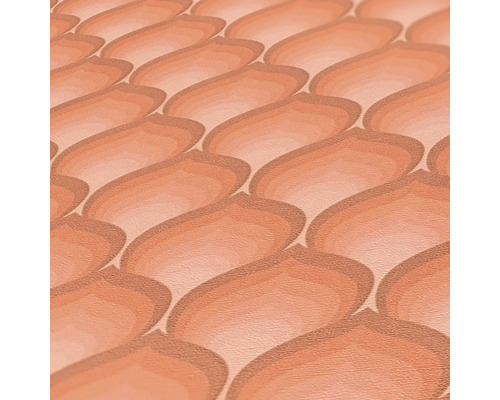 Close-up van een gestructureerd behang met een reliëfachtig patroon