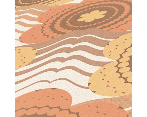 Behang met een patroon van cirkels en golven