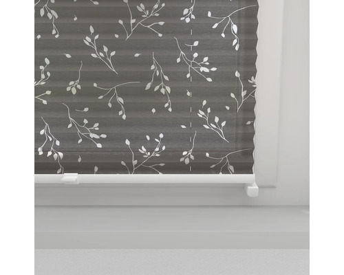 Plisségordijn met bladerenpatroon in het interieur