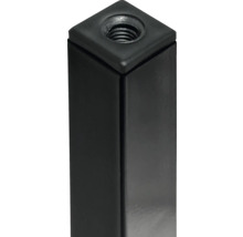 Detailweergave van een metalen tafelpot met schroefdraad