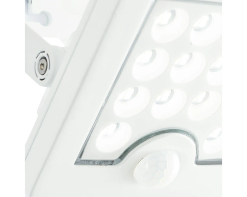 Close-up van een LED-lamp met bewegingssensor.