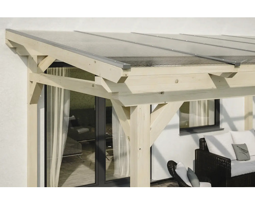 Houten terrasoverkapping met transparant dak