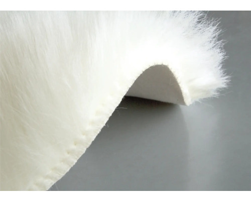 Detailopname van een tapijt met imitatiebont