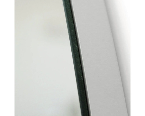 Detailopname van een glazen ruit met frame