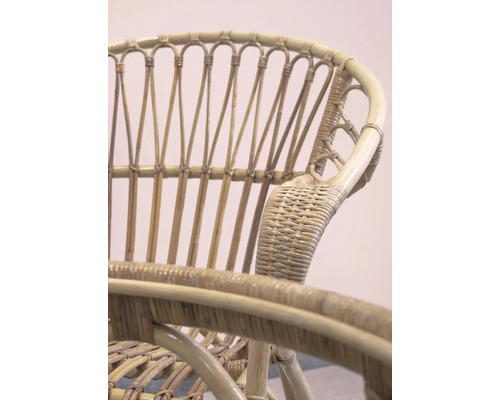 Detailopname van een rotan stoel