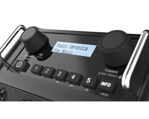 Close-up van een zwarte radio met knoppen en display