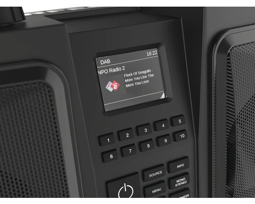 Close-up van een radio met DAB-functie en display