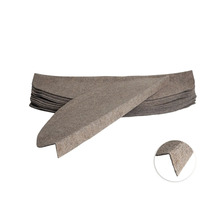 Meubelbeschermingshoeken van vilt in detail