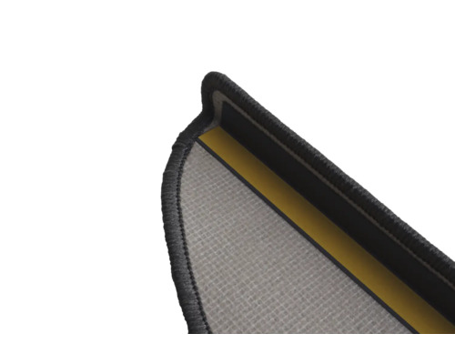 Detailaanzicht van een trap met tapijt