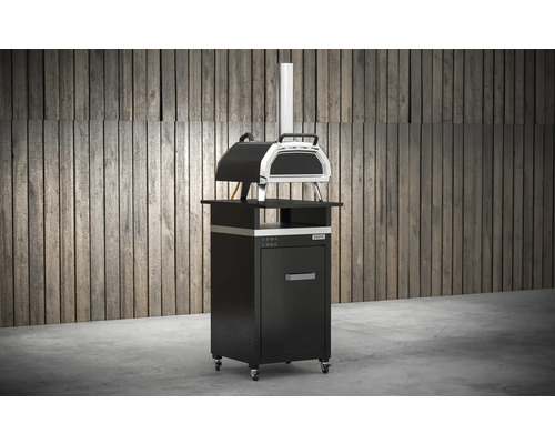 Pizzaoven met onderstel voor een houten wand