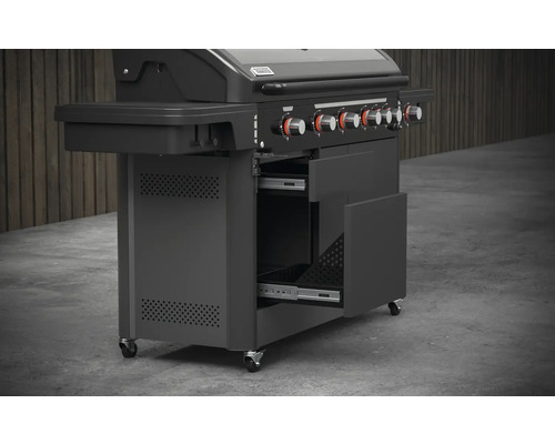 Barbecue met open laden en wielen