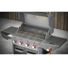 Gasbarbecue met open deksel en bedieningsknoppen