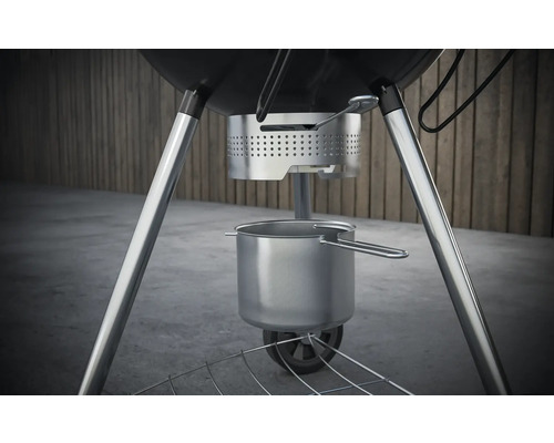 Barbecue met opvangbak voor as en kolen