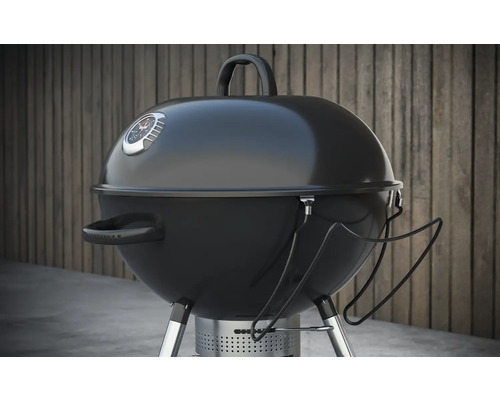 Bolvormige barbecue met temperatuurmeter
