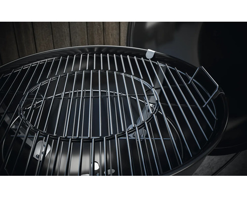 Barbecue met grillrooster en kolenrooster