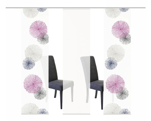 Schuifgordijn met abstract, bloemachtig patroon in de woonkamer