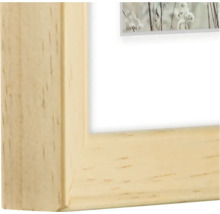 Detailopname van een houten fotolijst