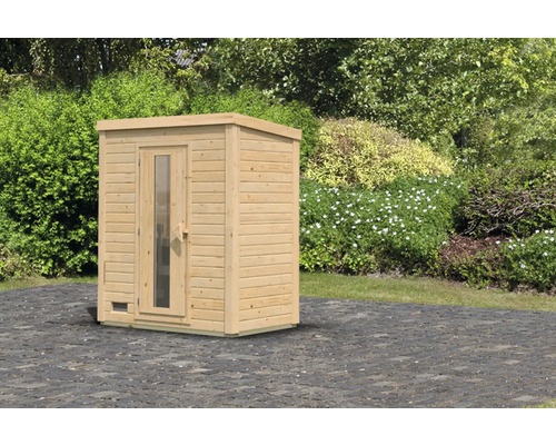 Houten sauna met glazen deur in de tuin