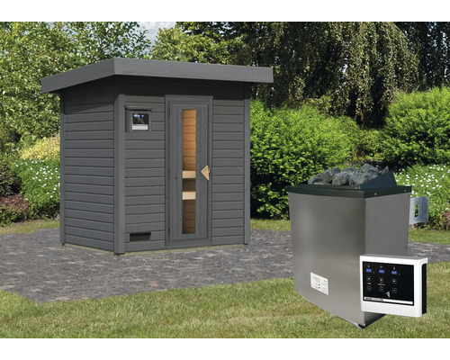 Houten sauna met kachel en bediening in de tuin