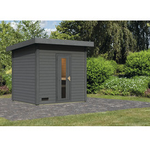 Houten sauna in de tuin met plat dak en glazen deur