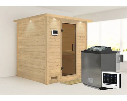 Houten sauna met glazen deur en sauna kachel met stenen