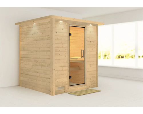 Houten sauna met glazen deur en houten rooster