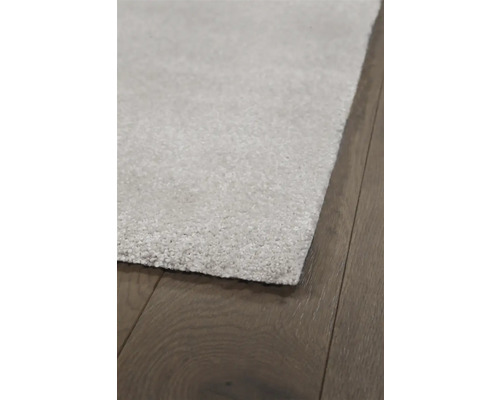 Tapijt op houten vloer