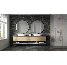 Moderne badkamer met dubbele wastafel, ronde spiegels en inloopdouche