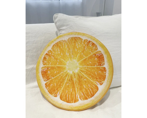 Decoratief kussen in sinaasappelschijfdesign
