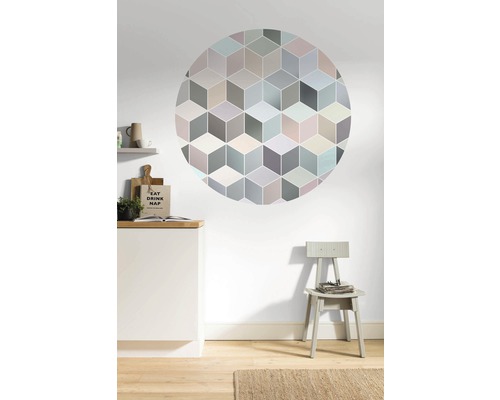 Muursticker met geometrisch kubuspatroon in een lichte kamer