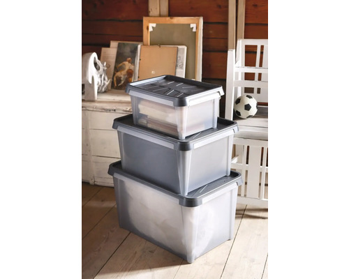 Gestapelde opbergdozen met deksel van kunststof