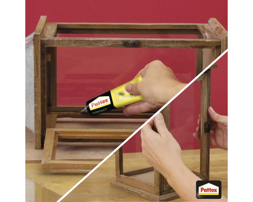 Toepassing van Pattex Transparante Contactlijm op een houten frame