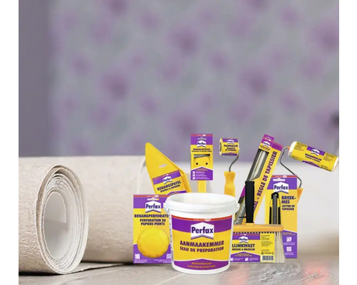 Behangcollectie met gereedschap en accessoires