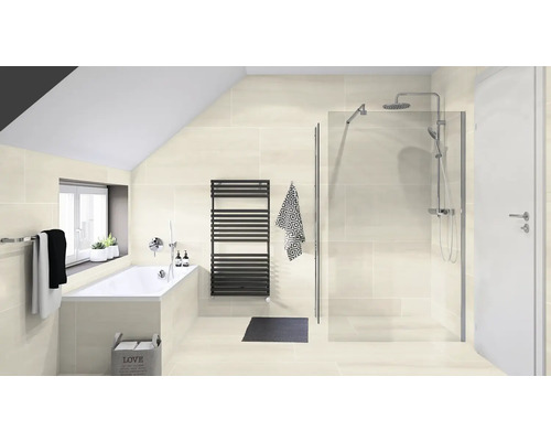 Badkamer met ligbad, douche, handdoekradiator en beige tegels.