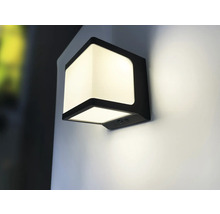 Lichtgevende, zwarte wandlamp