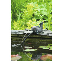 Visfiguur als waterspuwer voor de tuinvijver