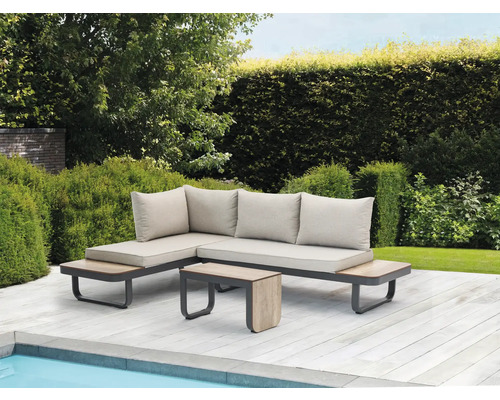 Tuin loungeset met hoekbank, tafel en kussens in de tuin