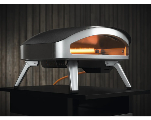 Pizzaoven met gasaansluiting op een tafel