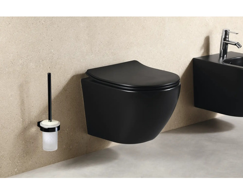 Wandhangend toilet in zwart met toiletborstel en bidet