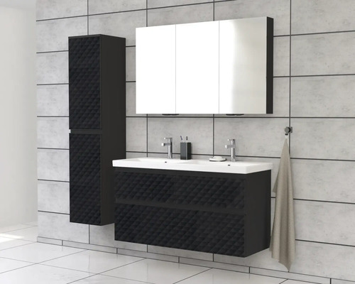 Badkamerset met wastafelonderkast, spiegelkast en hoge kast