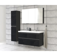 Moderne badkamer met wastafel, spiegelkast en hoge kast in zwart en wit