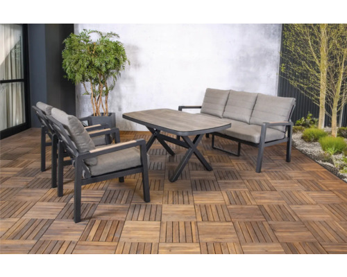 Tuinmeubelset met tafel, bank en stoelen op houten tegels